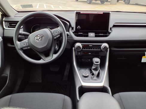 Used 2025 Toyota RAV4 LE image 11