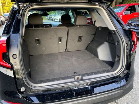 Used 2023 GMC Terrain SLE FWD image 35