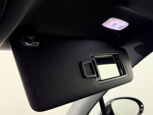 New 2026 Porsche Macan image 30