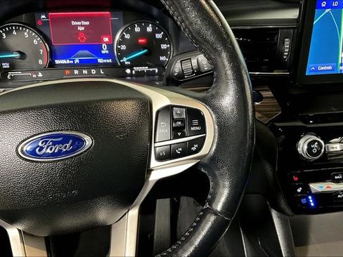 Used 2022 Ford Explorer Limited w/ Equipment Group 301A image 19
