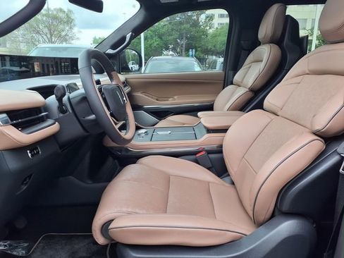 New 2025 Lincoln Navigator L Black Label AWD/4WD image 7