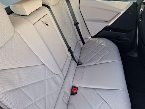 New 2026 BMW iX xDrive60 w/ Premium Package image 30