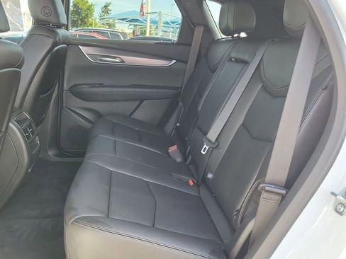 Used 2025 Cadillac XT5 Luxury image 23