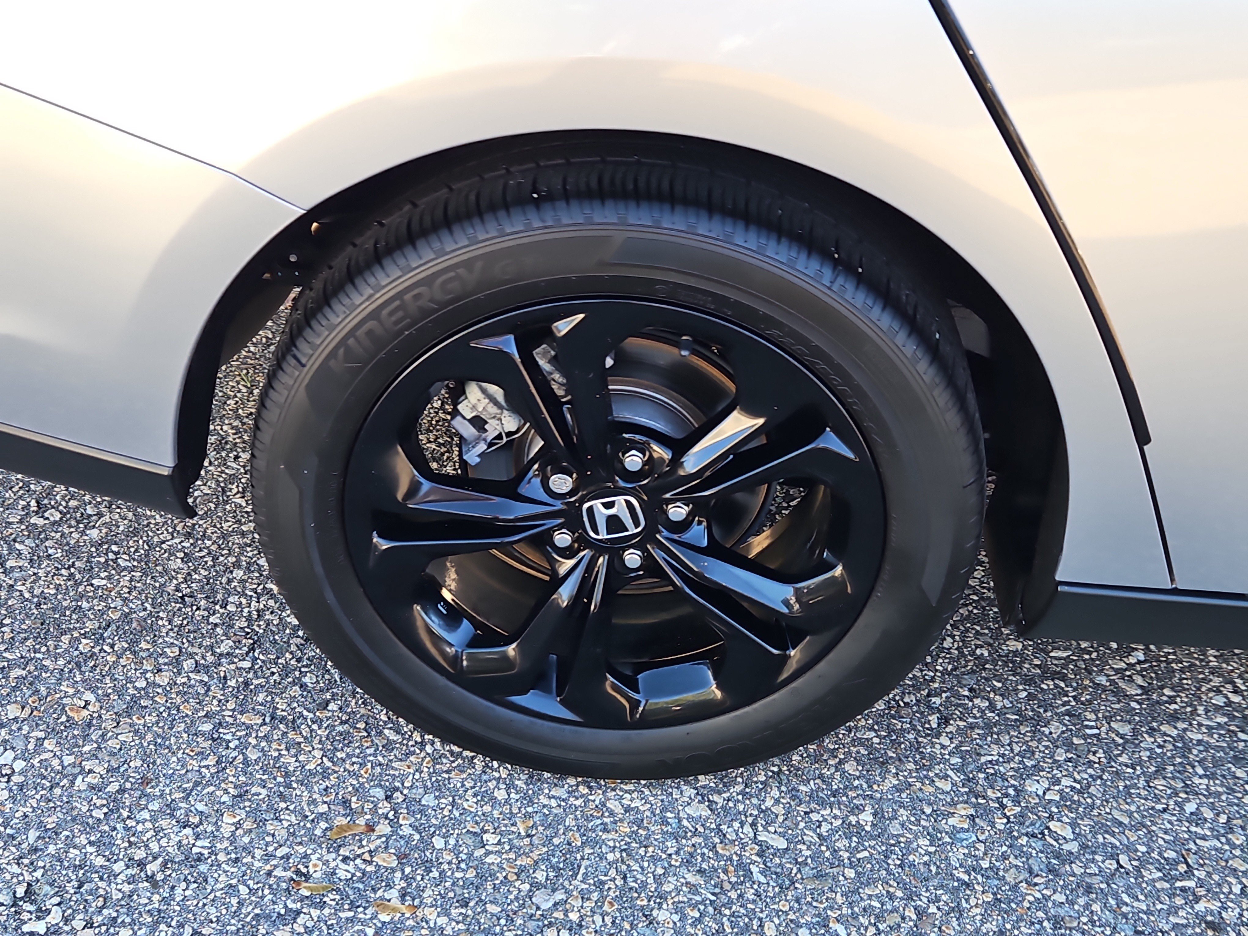 Certified 2025 Honda Accord SE image 4