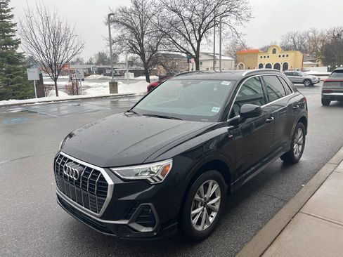 Used 2023 Audi Q3 2.0T Premium image 46