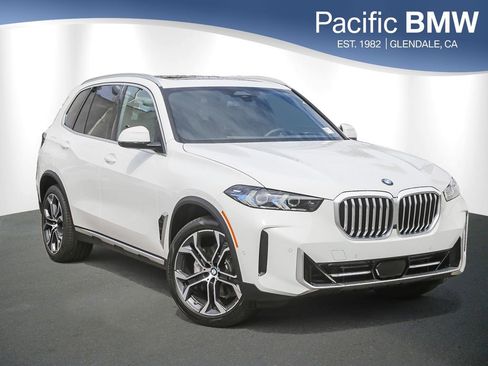 New 2026 BMW X5 sDrive40i w/ Parking Assistance Package RWD image 1