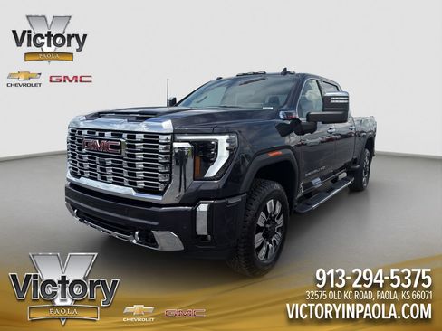 New 2026 GMC Sierra 2500 Denali w/ Technology Package AWD/4WD image 1