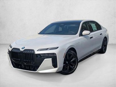 New 2026 BMW 750e xDrive w/ Premium Package
