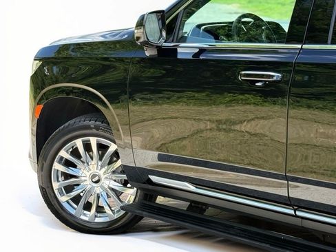 Certified 2024 Cadillac Escalade Premium Luxury w/ Performance Package AWD/4WD image 7