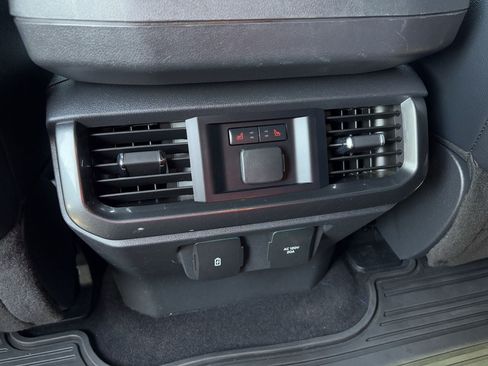 Used 2023 Ford F150 Lariat w/ Equipment Group 502A High AWD/4WD image 26