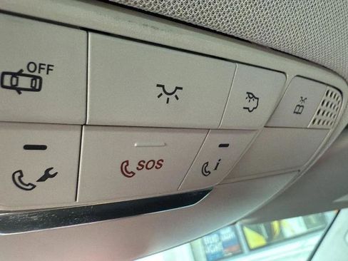 Used 2015 Mercedes-Benz C 300 Sedan image 30