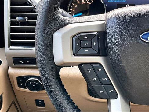 Used 2016 Ford F150 Lariat w/ Equipment Group 502A Luxury AWD/4WD image 20