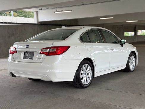 Used 2017 Subaru Legacy 2.5i Premium w/ Moonroof Package AWD/4WD image 5