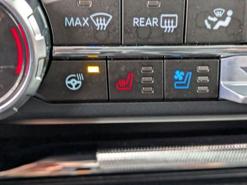 Used 2025 Ford F150 Lariat AWD/4WD image 24