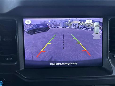 Used 2025 Ford Bronco Badlands image 31