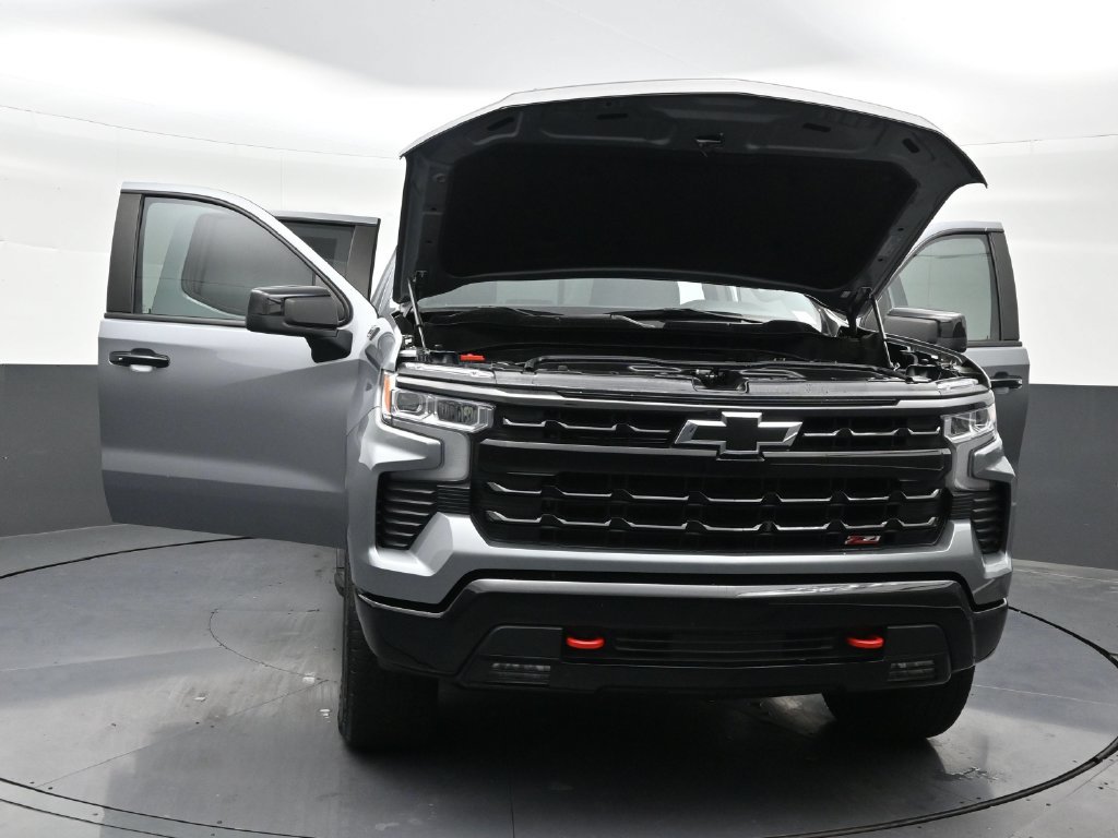 Used 2025 Chevrolet Silverado 1500 LT Trail Boss w/ Convenience Package II AWD/4WD image 38