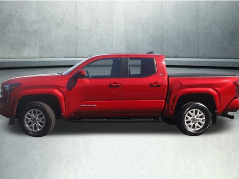 Used 2024 Toyota Tacoma SR5 AWD/4WD image 21