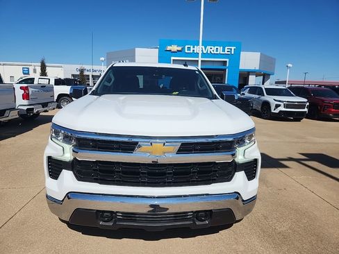 Used 2025 Chevrolet Silverado 1500 LT image 3