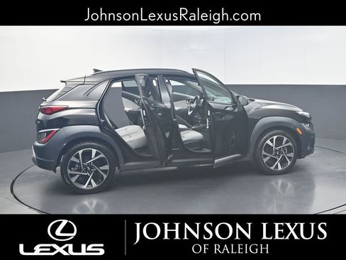 Used 2022 Hyundai Kona Limited w/ Winter Weather Package image 25