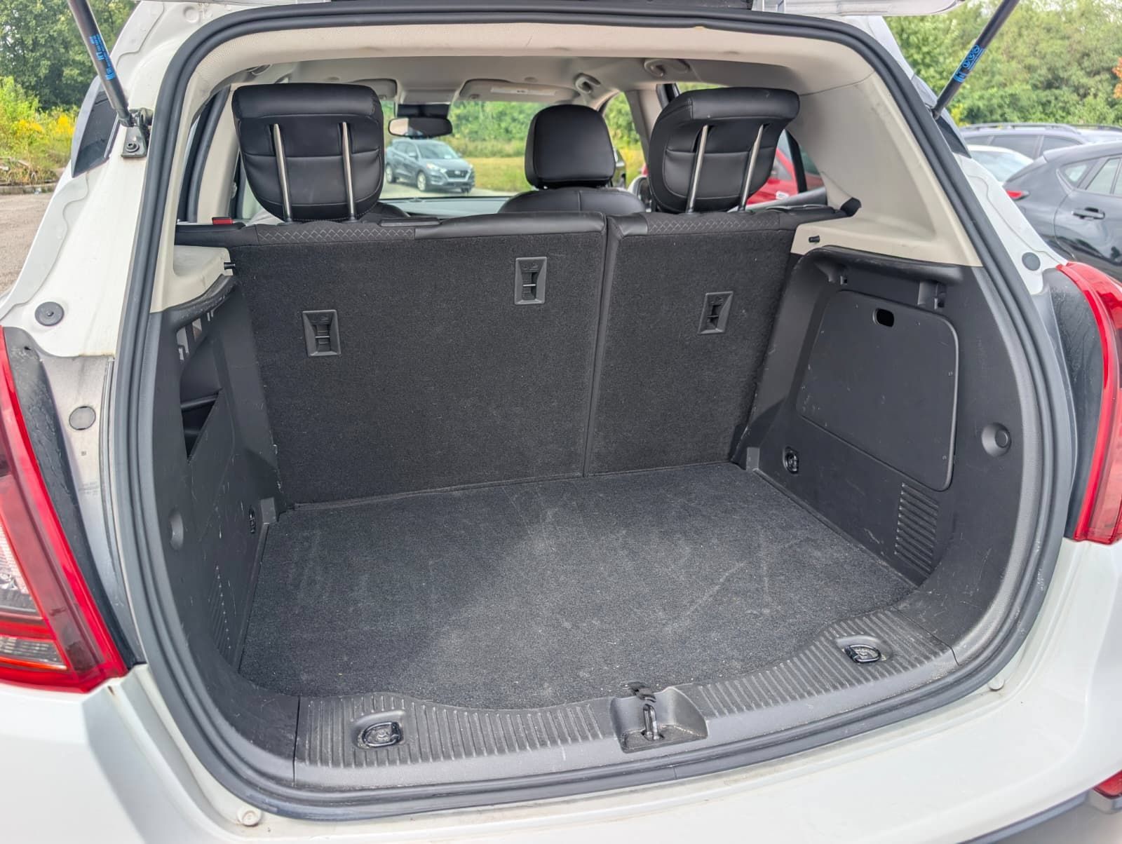 Used 2019 Buick Encore Preferred FWD image 38