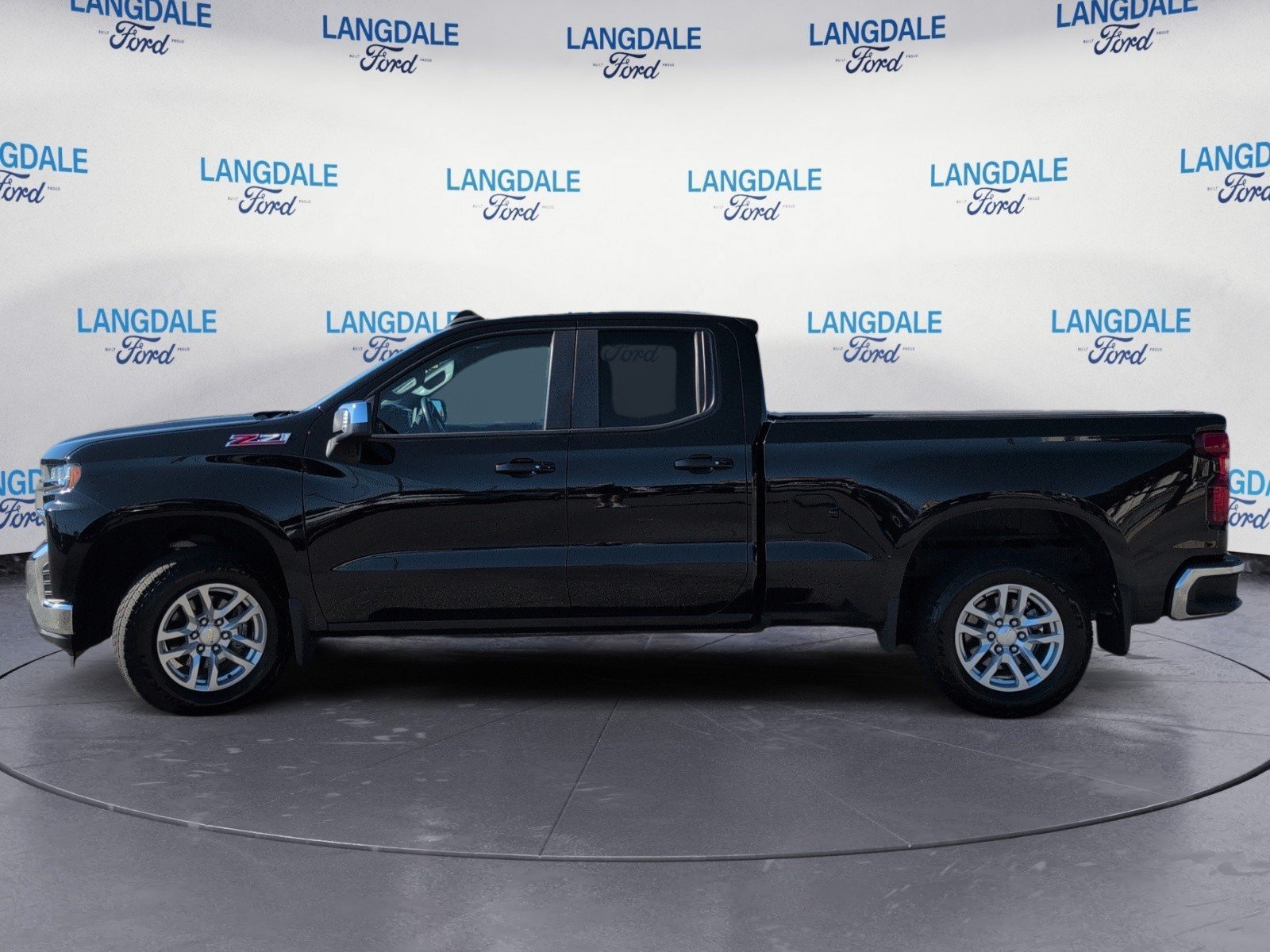 Used 2019 Chevrolet Silverado 1500 LT w/ All-Star Edition AWD/4WD image 10