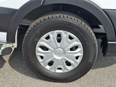 Used 2025 Ford Transit 250 Low Roof w/ Exterior Upgrade Package RWD image 8