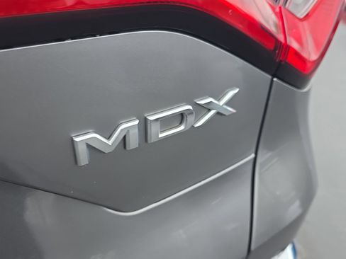 Used 2022 Acura MDX FWD w/ Technology Package image 5