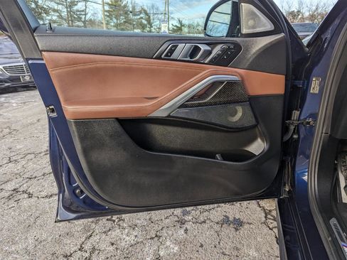 Used 2023 BMW X6 M50i w/ Executive Package image 11