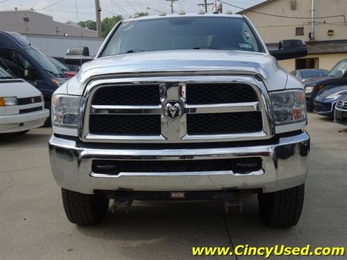 Used 2014 RAM 3500 Tradesman w/ Chrome Appearance Group AWD/4WD image 2