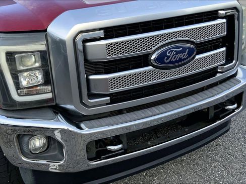 Used 2015 Ford F250 Platinum w/ FX4 Off-Road Package AWD/4WD image 28