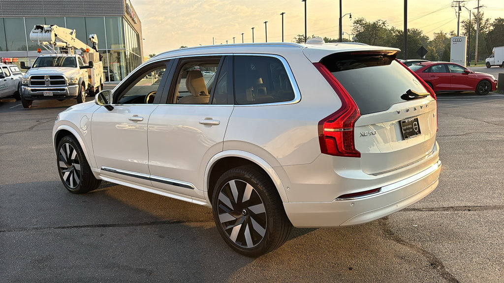 Certified 2024 Volvo XC90 T8 Plus w/ Protection Package Premier AWD/4WD image 3