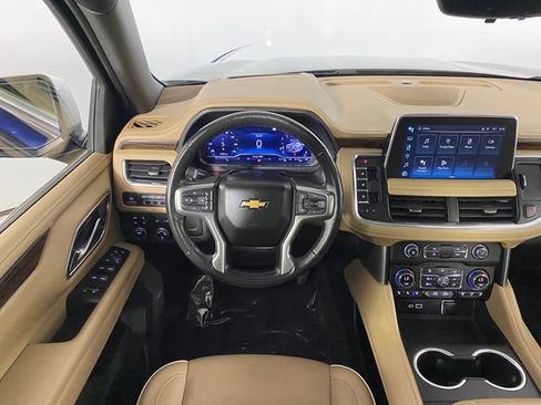 Used 2023 Chevrolet Tahoe Premier AWD/4WD image 14