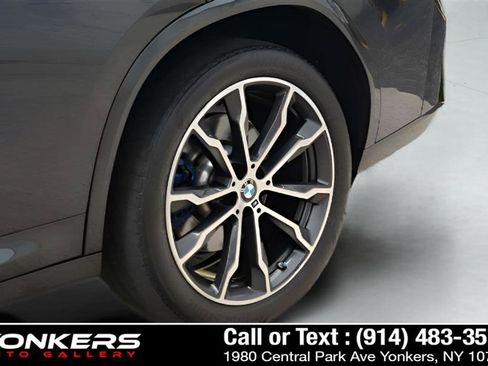 Used 2022 BMW X4 M40i w/ Premium Package image 55