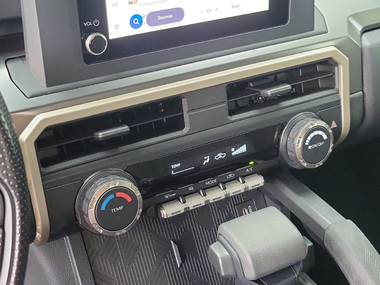 Used 2026 Toyota Tacoma SR5 AWD/4WD image 26