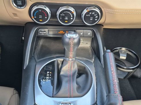 Used 2017 MAZDA MX-5 Miata RF Grand Touring RWD image 24
