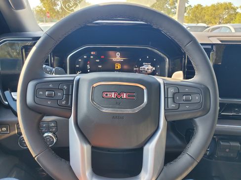 New 2026 GMC Sierra 1500 SLT w/ SLT Premium Plus Package AWD/4WD image 13