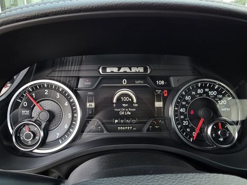 Used 2023 RAM 1500 Laramie AWD/4WD image 11