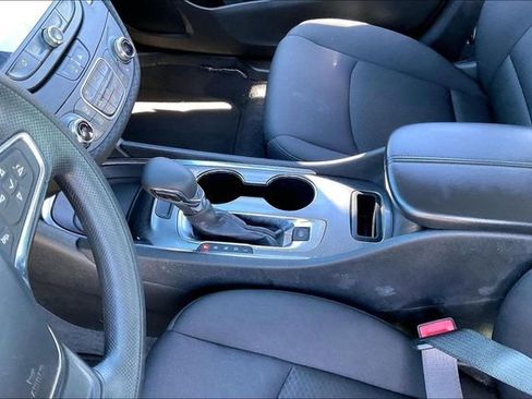 Used 2023 Chevrolet Malibu LT image 13