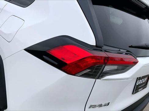 Used 2025 Toyota RAV4 LE image 28