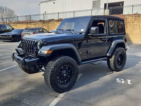 Used 2024 Jeep Wrangler Sport image 3