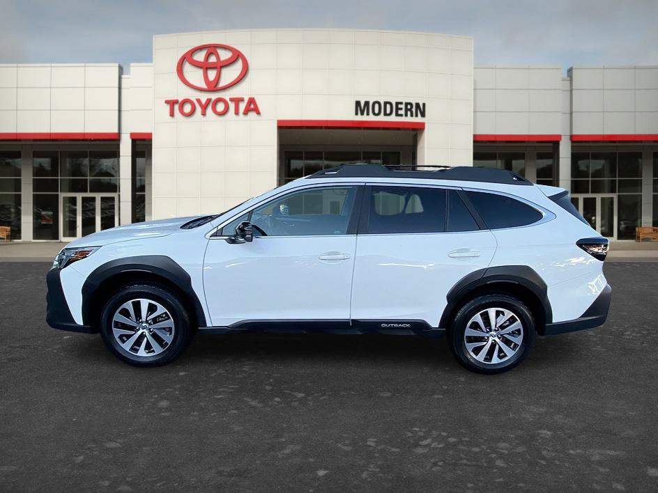 Used 2025 Subaru Outback Premium AWD/4WD image 8
