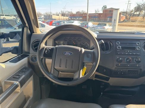 Used 2009 Ford F350 XL image 19