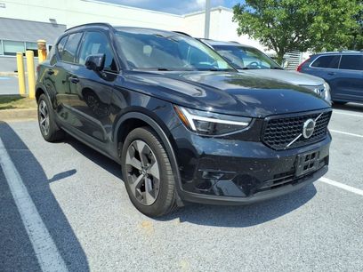 Used 2026 Volvo XC40 B5 Plus w/ Protection Package Premier