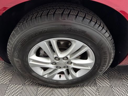 Used 2021 Buick Enclave Essence image 19