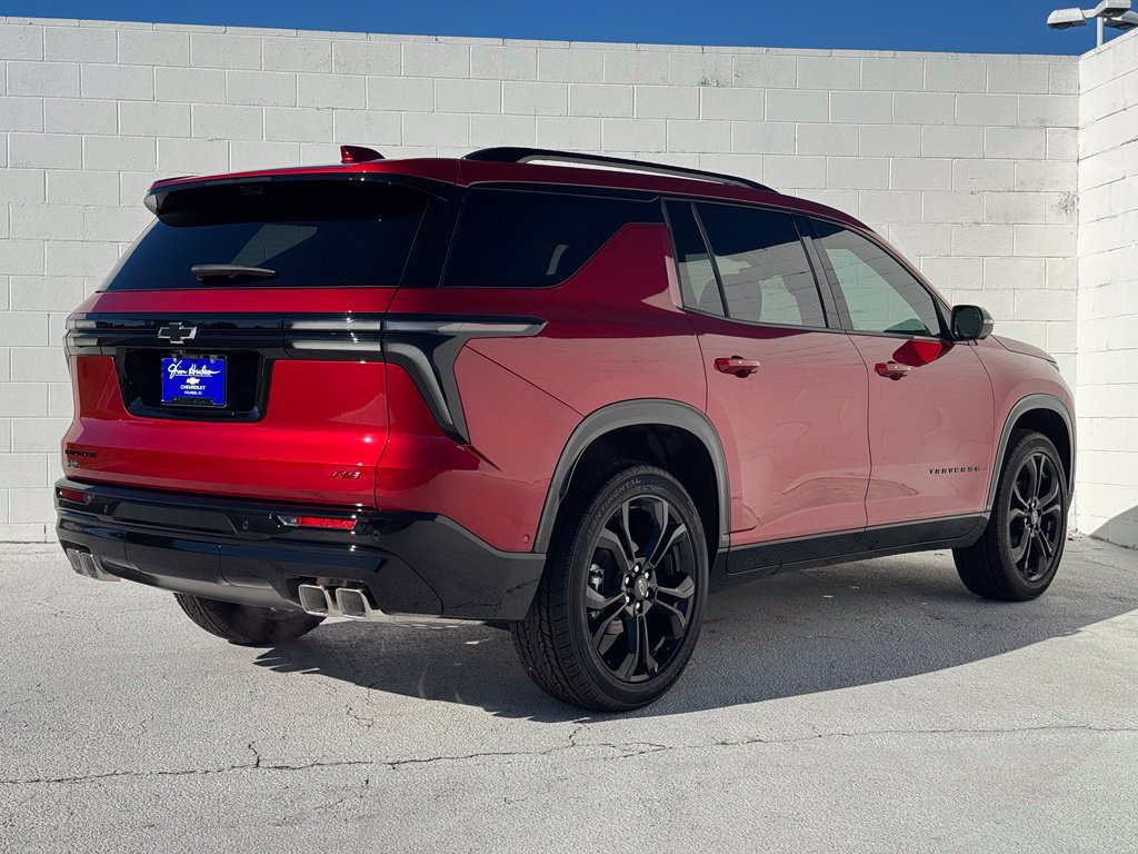 New 2027 Chevrolet Traverse RS w/ LPO, Floor Liner Package FWD image 13