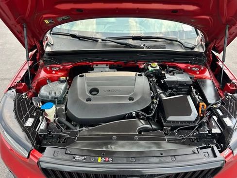 Used 2023 Volvo XC40 B4 Ultimate w/ Protection Package Premier FWD image 15