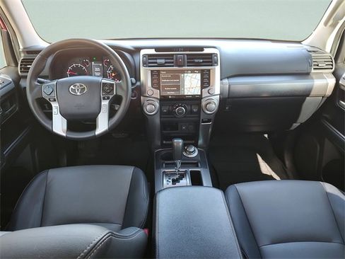 Used 2021 Toyota 4Runner SR5 Premium image 12