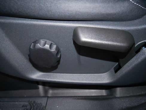 Used 2025 Ford Bronco Big Bend w/ Black Diamond Package image 19