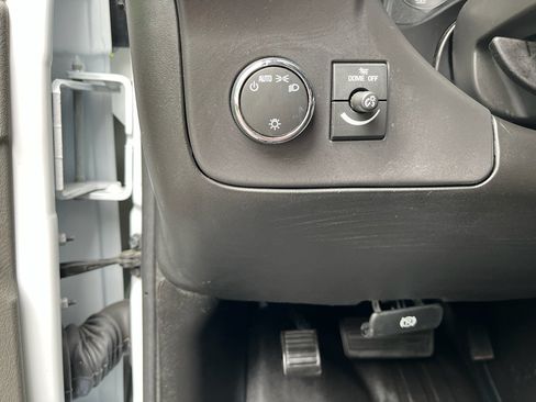 Used 2024 Chevrolet Express 2500 w/ Driver Convenience Package RWD image 20