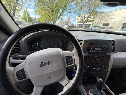 Used 2007 Jeep Grand Cherokee Limited w/ Trailer Tow Group IV image 21